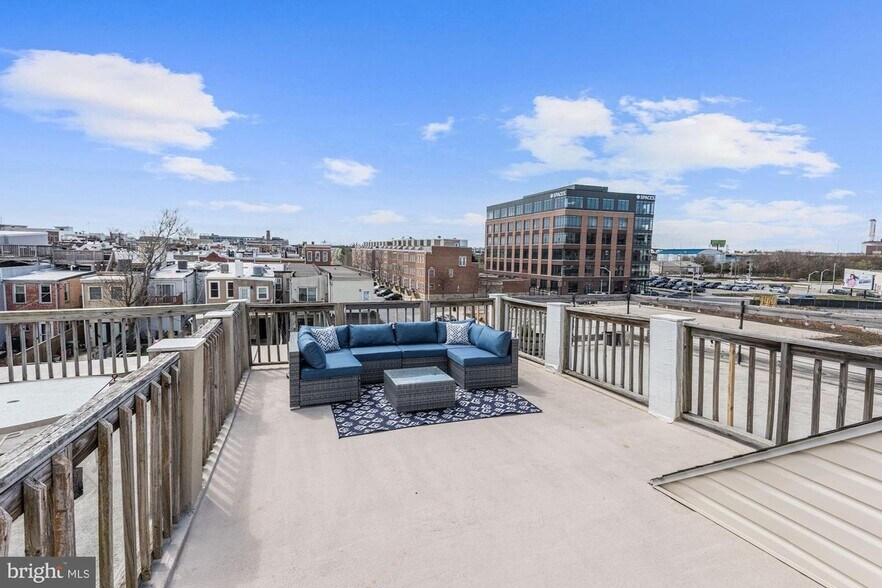 Building Photo - 81 W West St