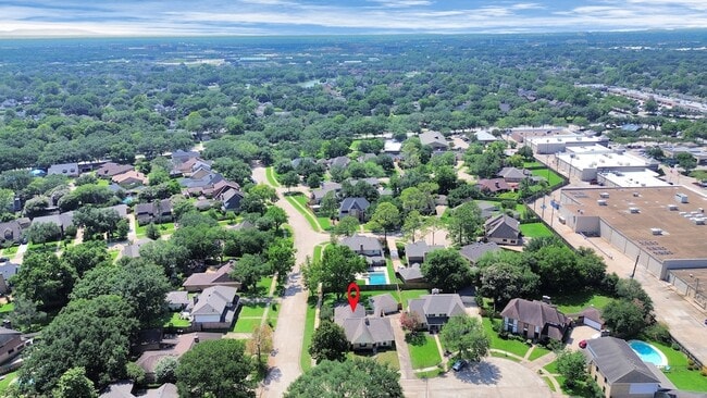 Building Photo - 2514 Trailside Ct