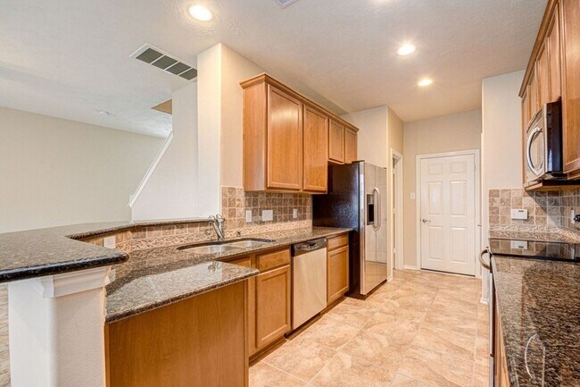 Building Photo - 23 Fairlee Ct