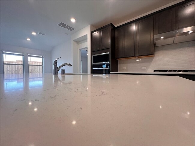 Building Photo - 4008 Limestone Blf Dr