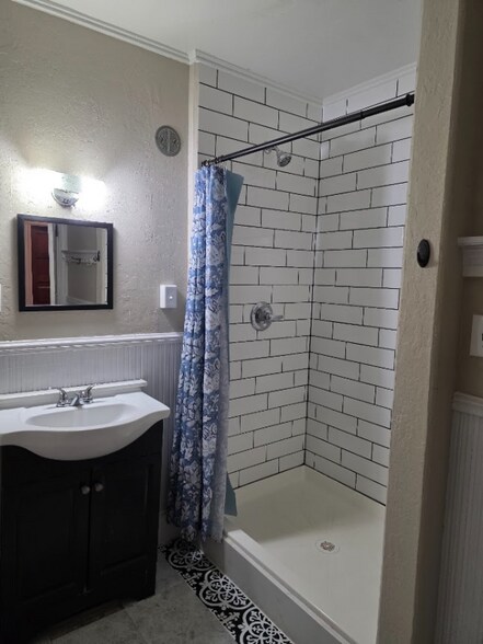 Building Photo - 138 High St