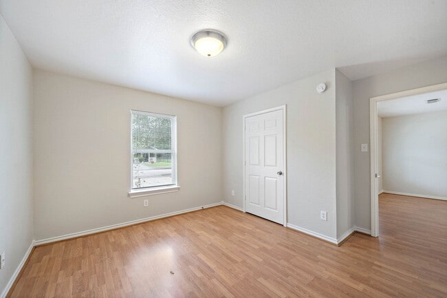 Building Photo - 3307 Angel Ln