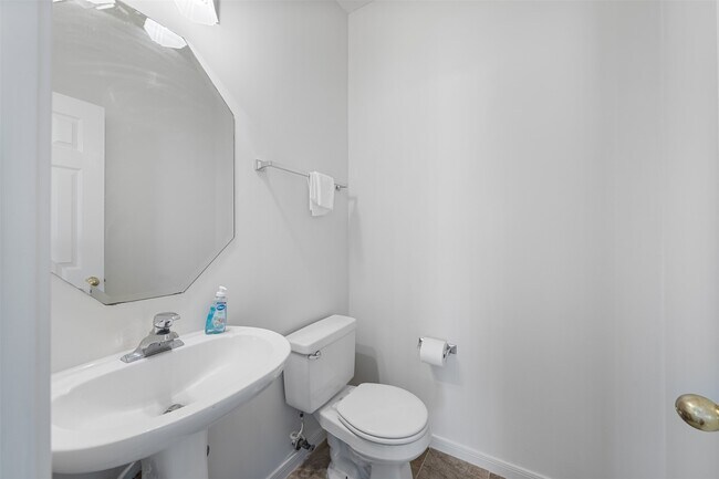 Building Photo - 6518 Portuguese Bend Dr