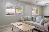 Building Photo - 910 Rockefeller Dr