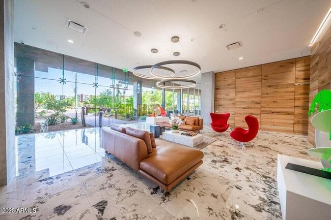 Building Photo - 7180 E Kierland Blvd