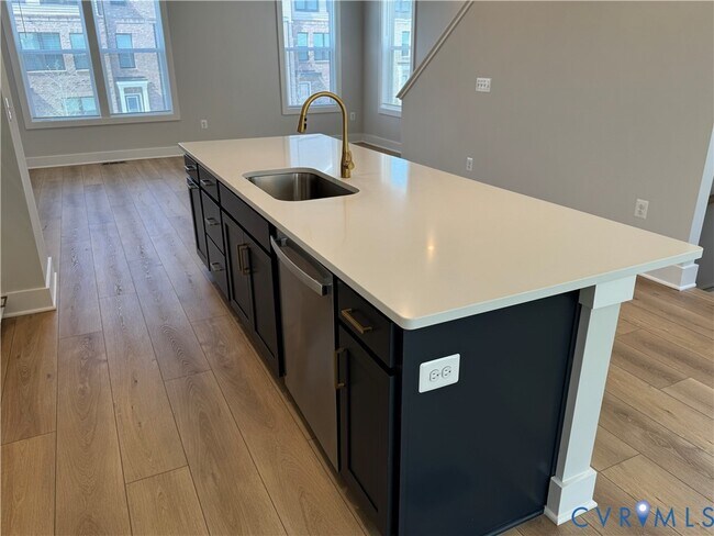 Building Photo - 9479 Pinkman Rd