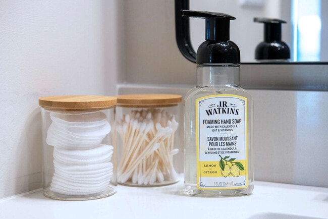 Building Photo - 690 Stone Peak Lp