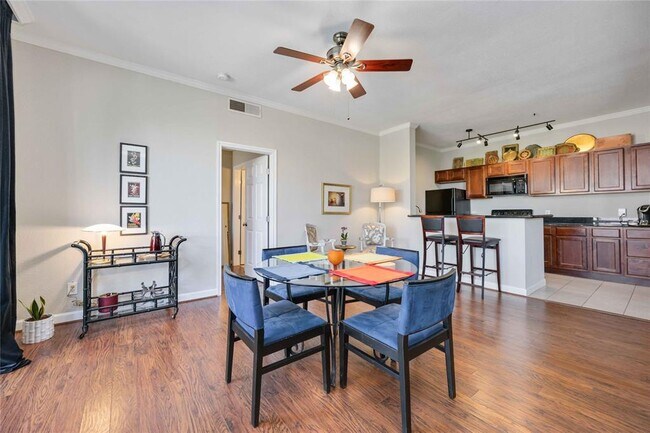 Building Photo - 4515 Briar Hollow Pl