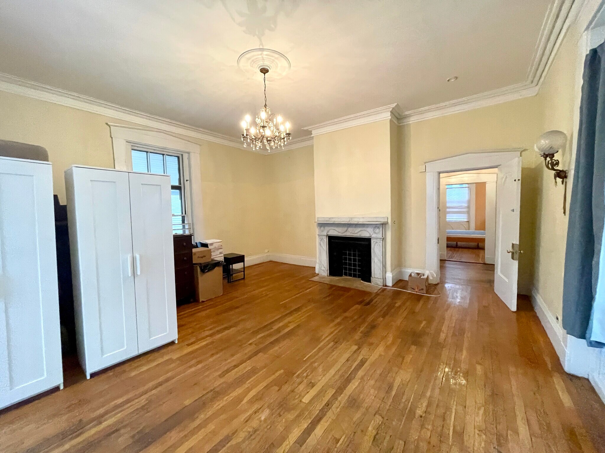 Building Photo - 139 Hillside St