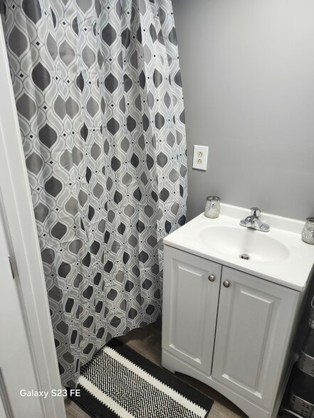 Building Photo - 3217 Calcutta Ct