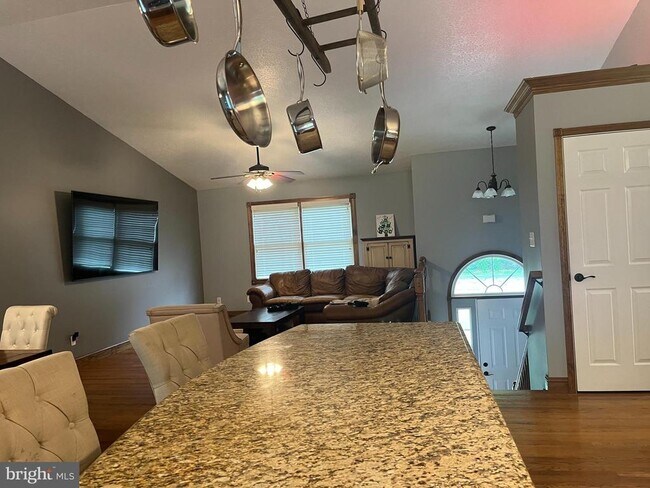 Building Photo - 65 Bentley Dr