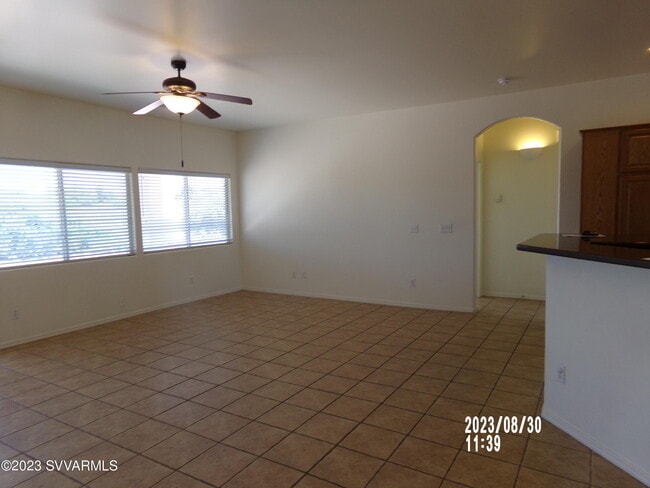 Building Photo - 1095 S Forest Ridge Dr