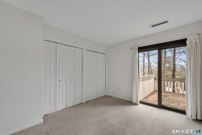 Building Photo - 7 Cottonwood Dr