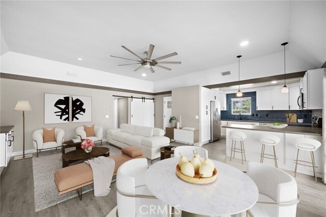 Building Photo - 22400 Canyon Club Dr