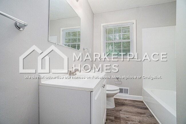 Building Photo - 3456 White Oak Ct