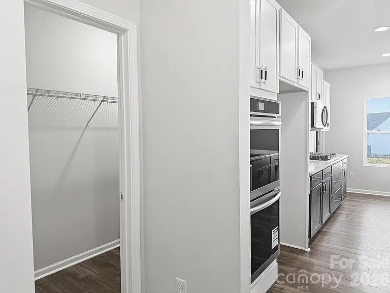 Building Photo - 5029 Baileys Run Dr
