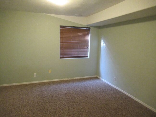 Building Photo - 6154 Colony Cir