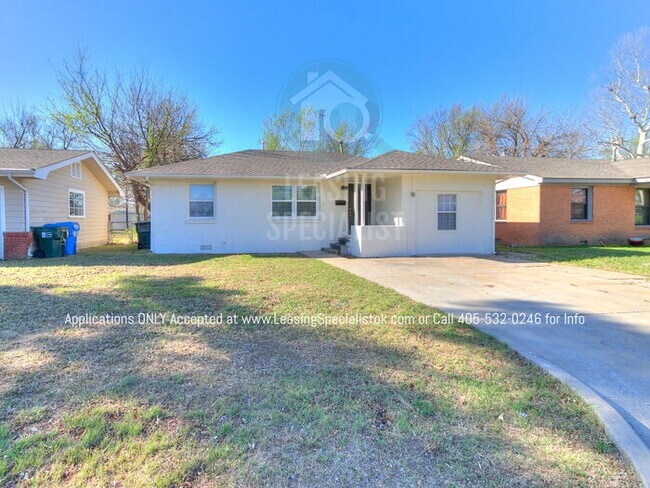 Building Photo - Charming Mid Norman 3 Bed 2 Bath Home!