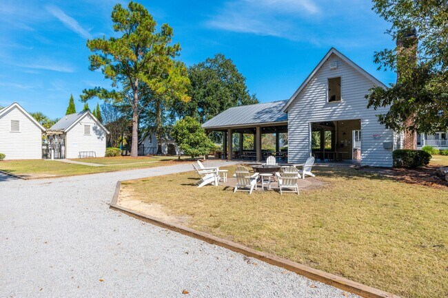 Building Photo - 154 Cherry Grv Dr