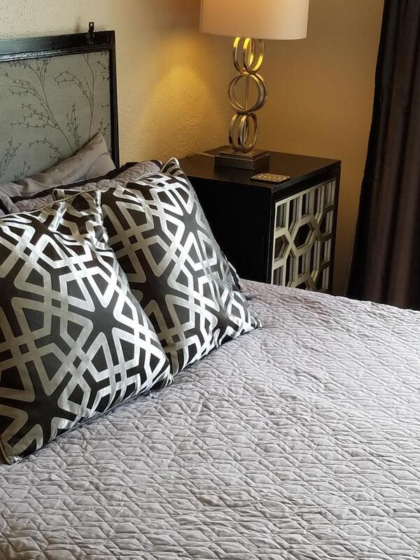 Building Photo - 355 Kalanianaole St