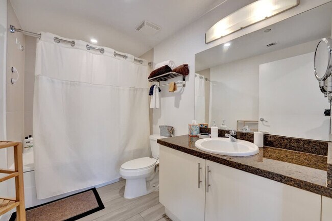 Building Photo - 2889 McFarlane Rd