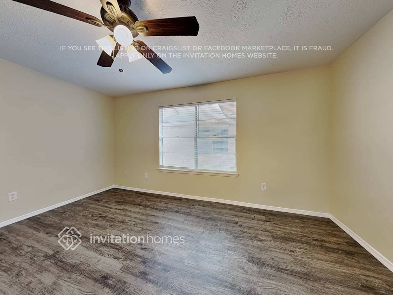 Building Photo - 14234 Montaigne Dr