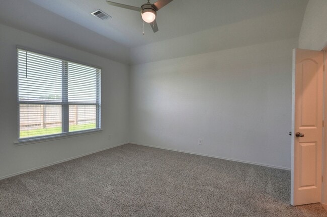 Building Photo - 31603 Zoe Pt