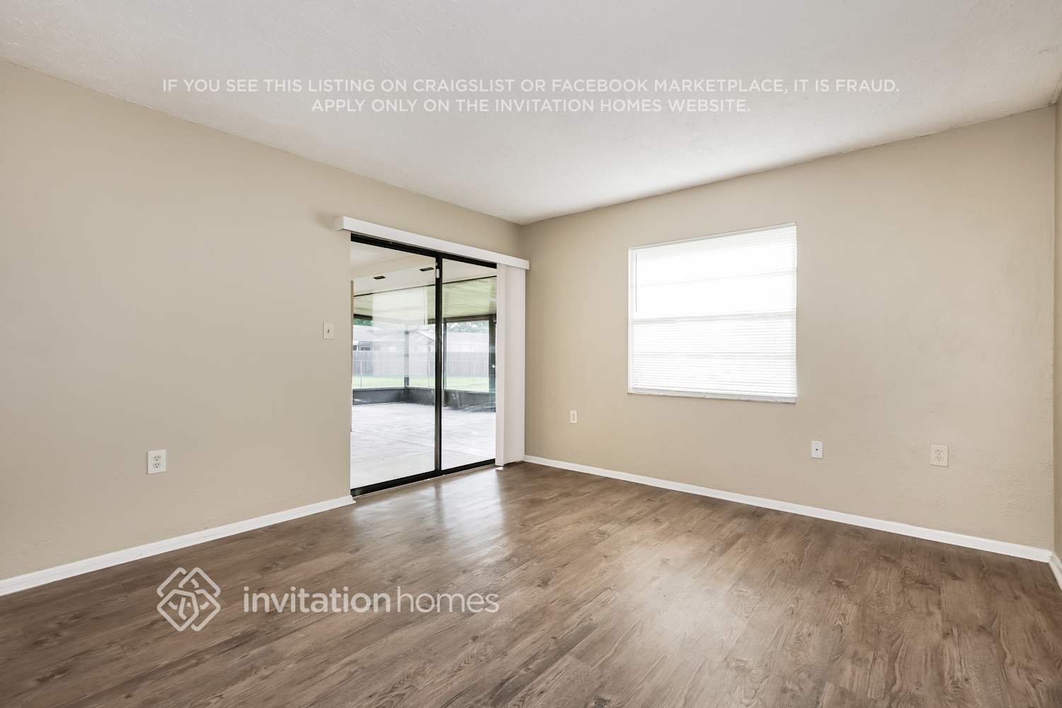 Building Photo - 1726 Lk Crst Ave