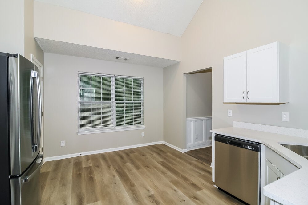 Building Photo - 230 Cinnamon Oak Cir