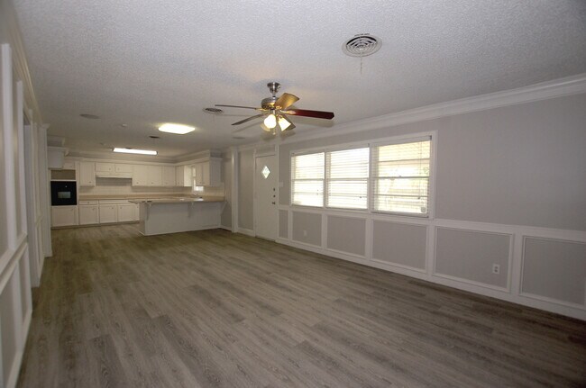 Building Photo - Completely Updated 3/2/2 House Convenient to Texas Tech