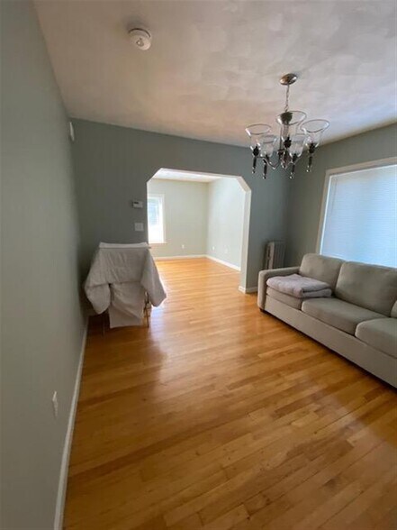 Building Photo - 55 Farragut Ave