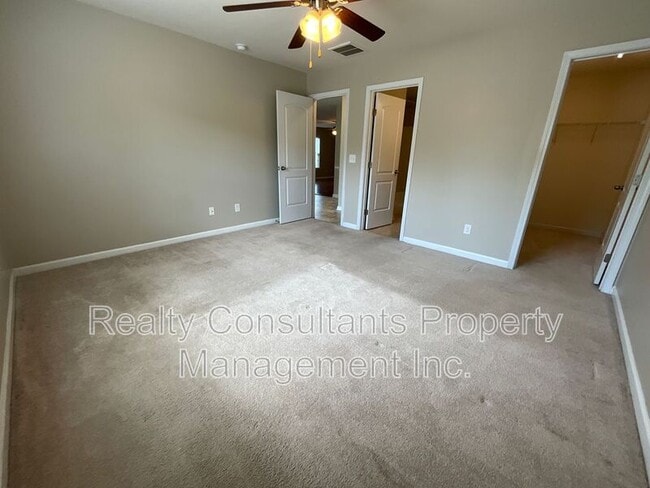 Building Photo - 6143 Trotting Pl