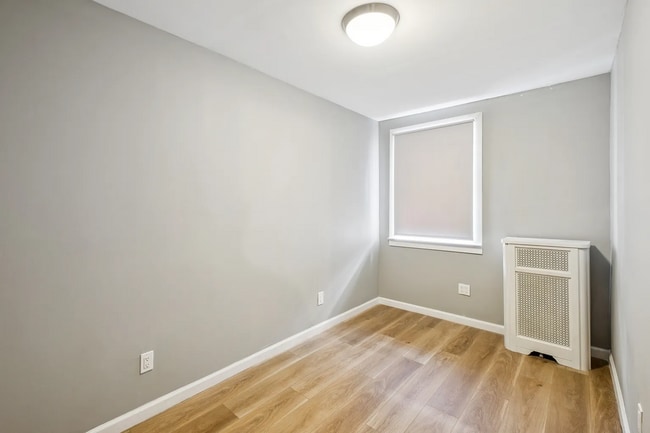 Building Photo - Stylishly Renovated 3-Bedroom Home with Pr...