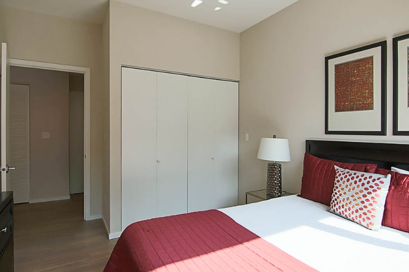 Building Photo - 200 W Scott St