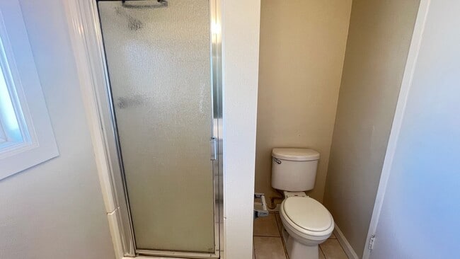 Building Photo - Cute 1 Bedroom Unit in Buena Park Tri-Plex