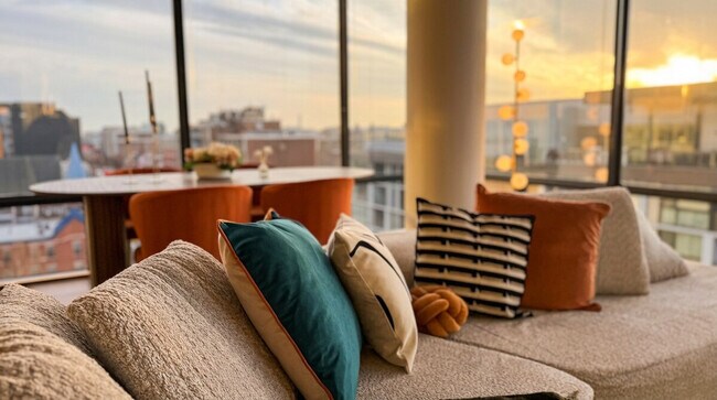 Building Photo - 1901 9th St NW