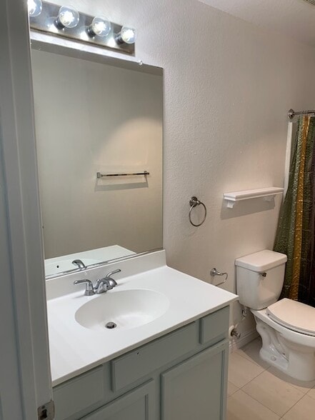 Guest vanity - 11860 Brandywine Pl
