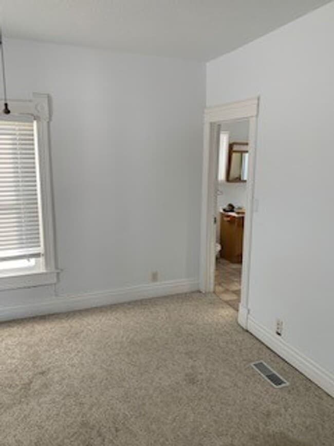 Building Photo - FIVE BR, 2 BA HOUSE in Jesup
