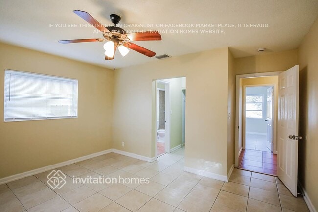 Building Photo - 781 SW 66th Ave