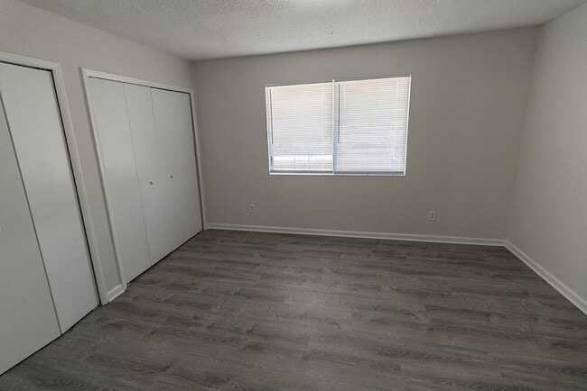 Building Photo - 801 N Ann St