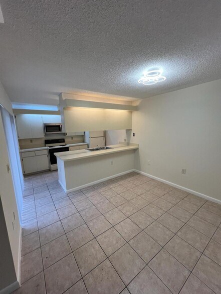 Building Photo - 849 Blue Ridge Cir