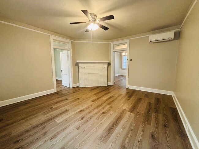 Building Photo - MOVE-IN READY & AVAILABLE NOW!