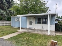 Building Photo - West side 2br with washer/dryer hookup!