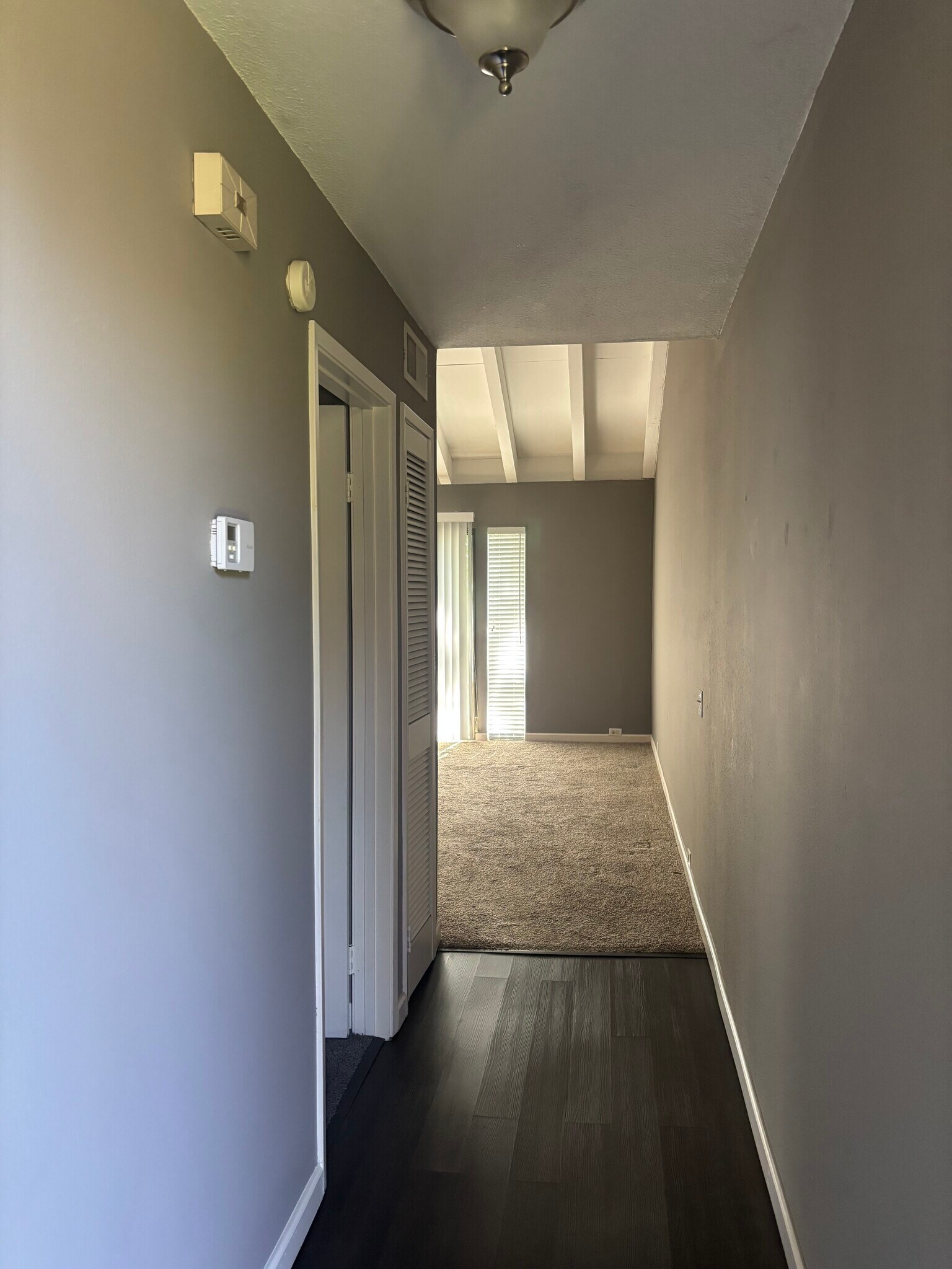 Building Photo - 2292 Woodside Ln
