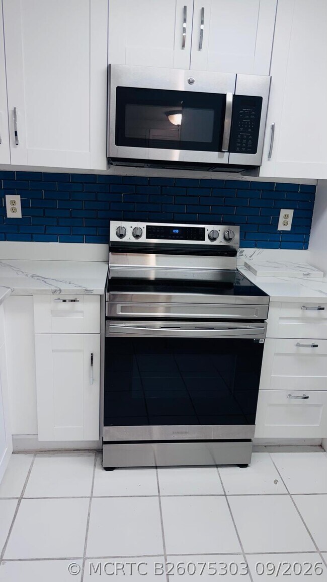 Building Photo - 9539 Boca Cove Cir