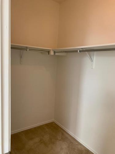 Building Photo - 1170 Lonesome Oak Drive