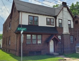 Building Photo - 326 Field Pl