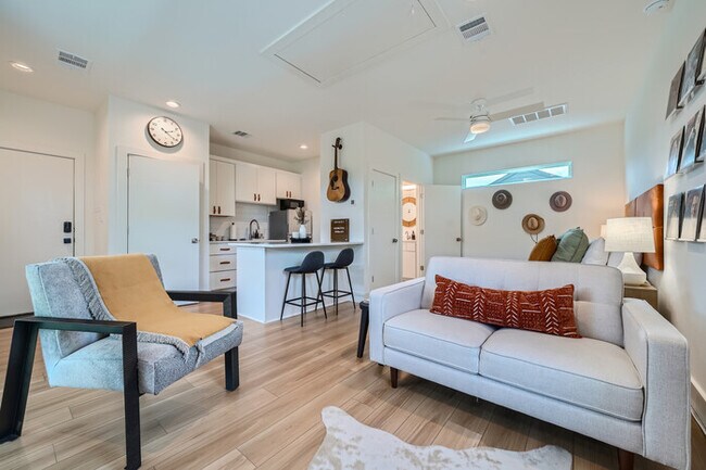 Building Photo - The Green Room. Backstage Downtown Georgetown