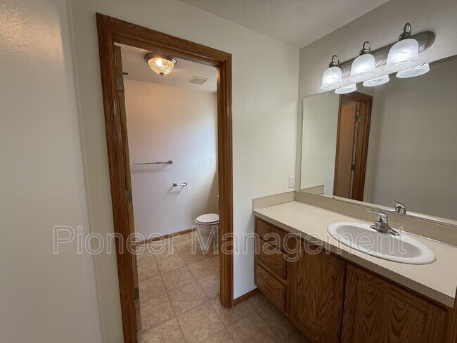 Building Photo - 6810 Aster St