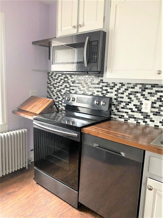 Building Photo - House for Rent in Glen Mills